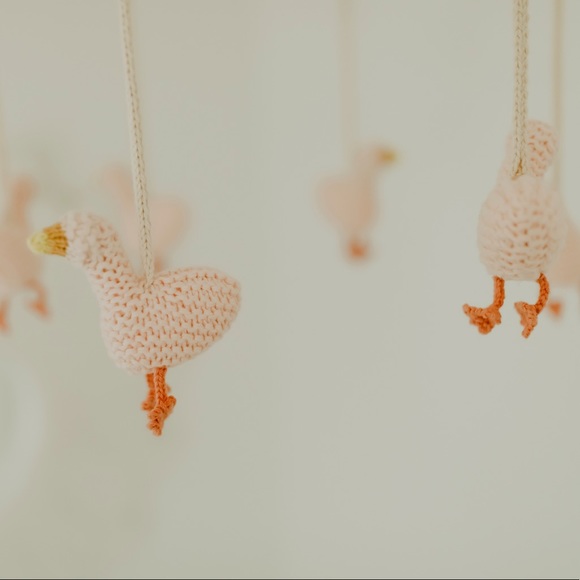 Anthropologie - blablabla geese in flight mobile - Picture 5 of 5